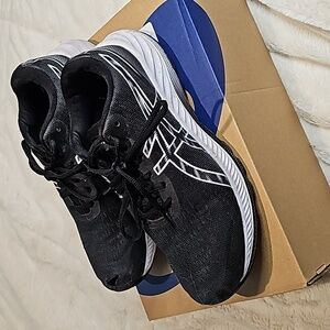 Ascis Gel Excite 9 Black and White Lace-up Athletic shoes